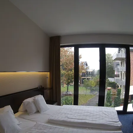Victoria Hotel