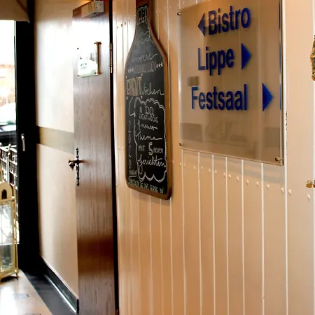 Victoria Hotel 3*