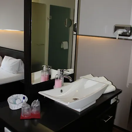 Victoria 3* Hövelhof